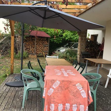 Chambre Avec Vue Sur Jardin Charnay-lès-Mâcon Екстериор снимка